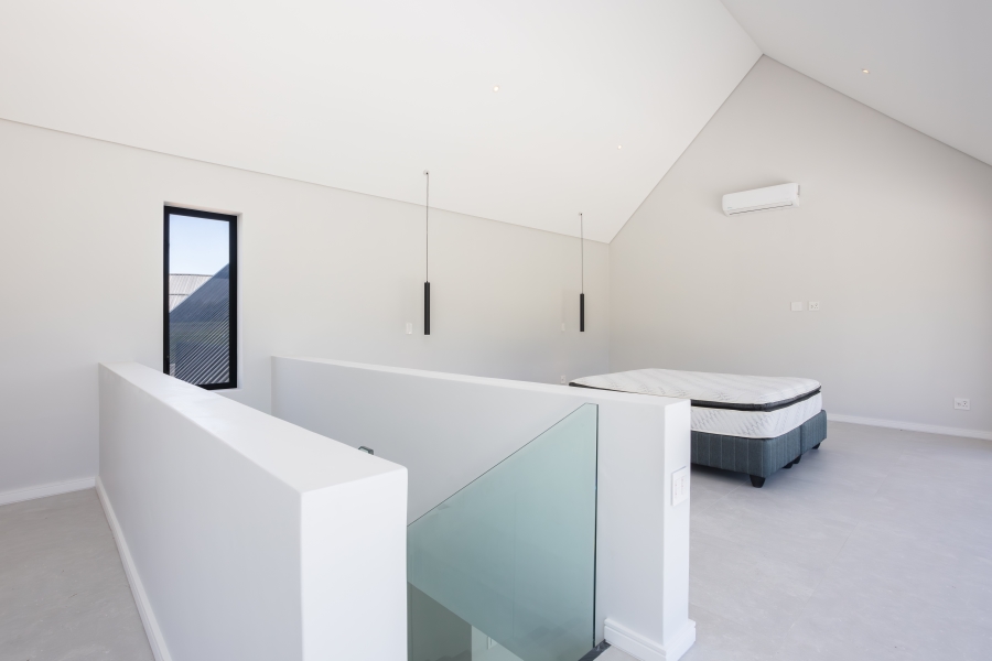 4 Bedroom Property for Sale in Val De Vie Estate Western Cape